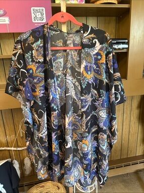 IMAN Multicolor Paisley Kimono Shawl